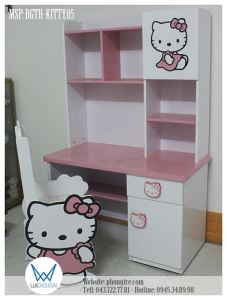 Bộ bàn ghế tiểu học trang trí Hello Kitty mặc váy hồng