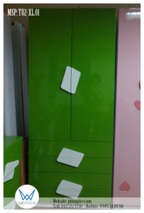 Tủ áo 2 cánh có 4 ngăn kéo màu xanh lá cây