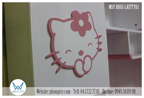 Chi tiết trang trí Mèo Hello Kitty cười tươi và vỗ tay trên giá sách của bàn học chữ L Hello Kitty MSP: BHGS-L.KITTY02