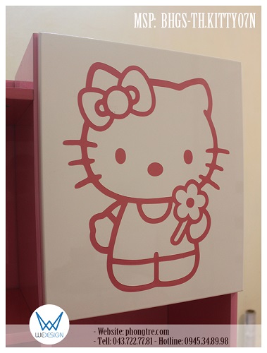 Chi tiết trang trí Hello Kitty cầm hoa xinh trên cánh tủ của giá sách của bàn học BHGS-TH.KITTY07N