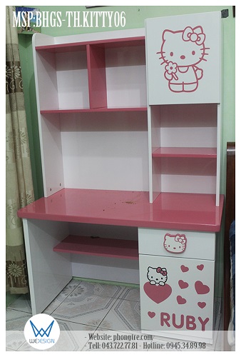 Bàn học tiểu học liền giá sách trang trí Hello Kitty và tên bé gái MSP: BHGS-TH.KITTY.06