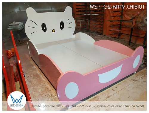 Giường ngủ Hello Kitty G2-KITTY.CHIBI01 có kiểu dáng giường ngủ trẻ em có thành chắn với phần thành giường được làm cách điệu như cánh tay của Hello Kitty