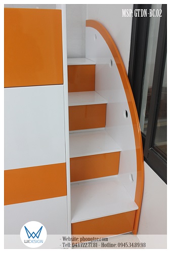 Cầu thang của giường tầng đa năng thâp MSP: GTDN-BC.02 có tay vịn cong trang trí lỗ tròn, sắc màu trắng - cam