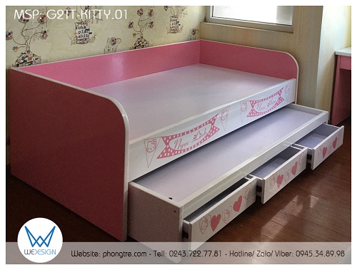 Giường tầng dưới có 3 ngăn kéo để vừa chăn mỏng và gối cho giường tầng dưới