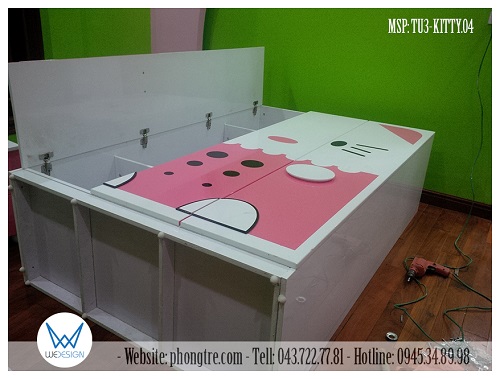 Tủ quần áo Hello Kitty MSP: TU3-KITTY.04 được làm từ gỗ MDF, tráng Melamin 2 mặt, sơn PU