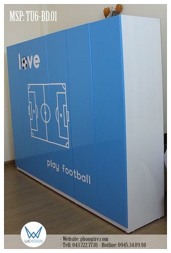 Cánh tủ áo LOVE PLAY FOOTBALL làm bằng gỗ 1.8cm sơn tạo hình màu trắng - xanh da trời