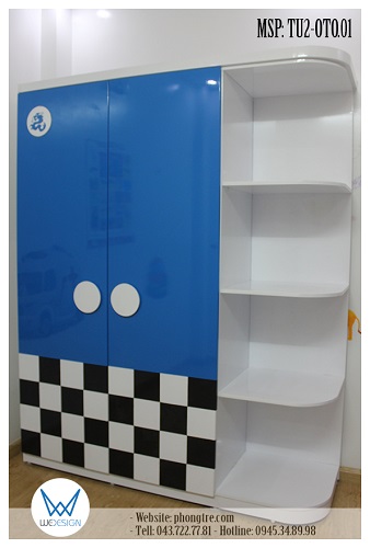 Tủ áo màu xanh dương trang trí caro đen trắng liền kệ góc MSP: TU2-OTO.01 dành cho bé trai trang trí chủ đề ô tô đua